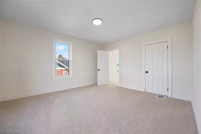 510 E Broad Street, Louisville, OH 44641 - Photo 10