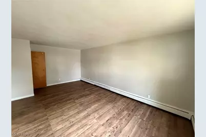 4652 Warner Road #3, Loveland, OH 44125 - Photo 4