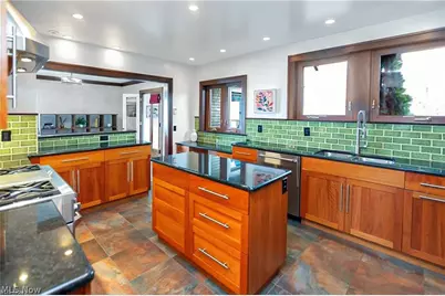 1033 Summit Avenue, Oakwood, OH 44107 - Photo 12