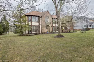 10037 Jamestown Dr, North Royalton, OH 44133 - Photo 24