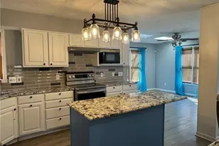 242 Ravenshollow Dr, Cuyahoga Falls, OH 44223 - Photo 10