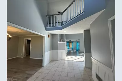 242 Ravenshollow Drive, Cuyahoga Falls, OH 44223 - Photo 2