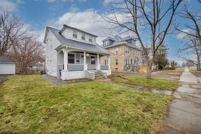 1829 E 33rd Street, Lorain, OH 44055 - Photo 2