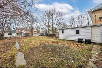 1829 E 33rd Street, Lorain, OH 44055 - Photo 42