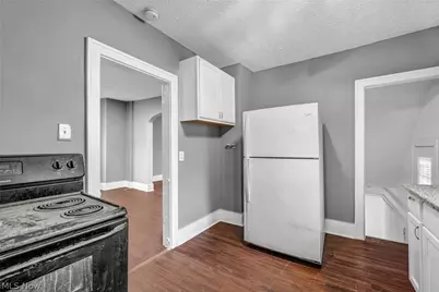 1829 E 33rd Street, Lorain, OH 44055 - Photo 18