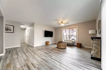 6002 Randy Road, Bedford, OH 44146 - Photo 8