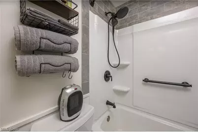 460 Layden Avenue, Canal Fulton, OH 44614 - Photo 36