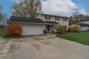 460 Layden Ave, Canal Fulton, OH 44614 - Photo 2