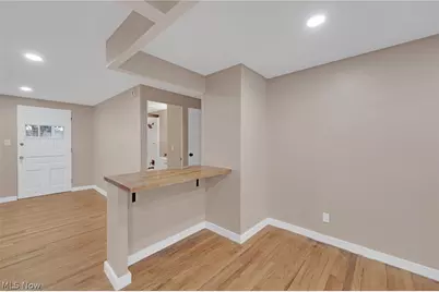 6377 Ledgebrook Drive, Brookpark, OH 44142 - Photo 6