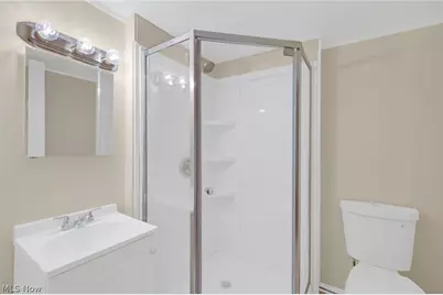 6377 Ledgebrook Drive, Brookpark, OH 44142 - Photo 22