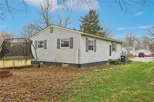 2688 Meadow Dr, Akron, OH 44312 - Photo 28