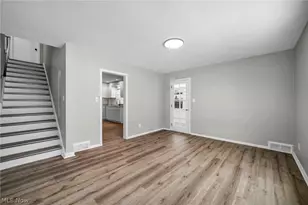 1531 Burlington Rd, Cleveland Heights, OH 44118 - Photo 14