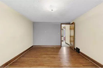 120 Levan Drive, Painesville, OH 44077 - Photo 32