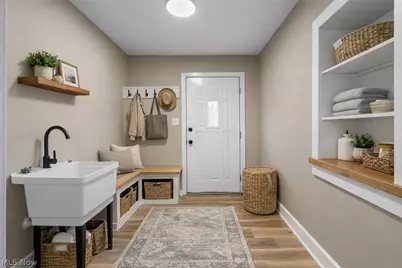 75 W Dartmore Avenue, Akron, OH 44301 - Photo 26