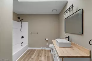 75 W Dartmore Ave, Akron, OH 44301 - Photo 18