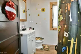 1970 Weston Ave, Youngstown, OH 44514 - Photo 32