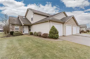 4595 Creekside Dr, Brimfield, OH 44240 - Photo 2