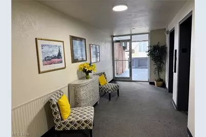 2331 E Market Street, Akron, OH 44312 - Photo 14