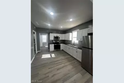 3289 W 58th Street, Loveland, OH 44102 - Photo 4