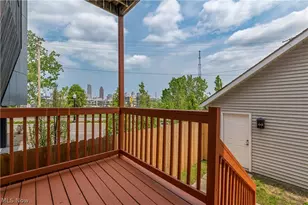 2135 W 6th St, Loveland, OH 44113 - Photo 16