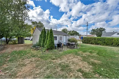 30002 Barjode Road, Willowick, OH 44095 - Photo 32