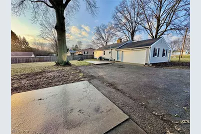 1068 Ivy Street NW, North Canton, OH 44720 - Photo 26