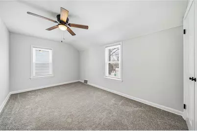 291 E 204th Street, Euclid, OH 44123 - Photo 18