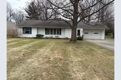 2265 Country Club Drive, Wickliffe, OH 44092 - Photo 1