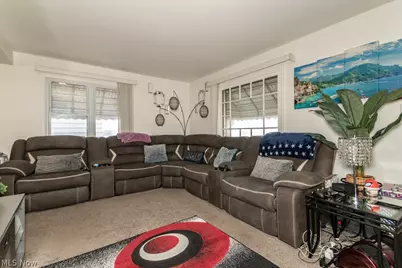 23298 Williams Avenue, Euclid, OH 44123 - Photo 2