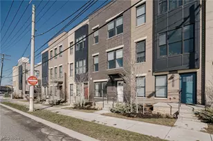 11208 N Park Pl, Loveland, OH 44104 - Photo 2