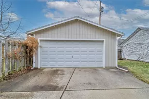 1306 Hathaway Ave, Oakwood, OH 44107 - Photo 40