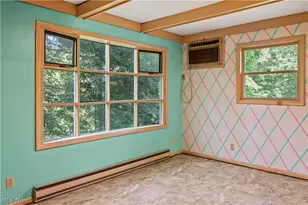 300 Eastlawn Cir, Zanesville, OH 43701 - Photo 10