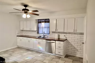 3346 W 59th Place, Loveland, OH 44102 - Photo 6