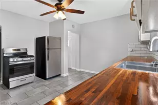 3346 W 59th Pl, Loveland, OH 44102 - Photo 8