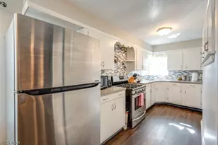 6276 Apple St, Louisville, OH 44641 - Photo 8