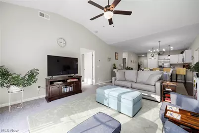 238 Silver Spring Circle, Elyria, OH 44035 - Photo 18