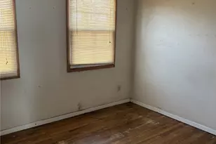 450 Kenwood Dr, Euclid, OH 44123 - Photo 8