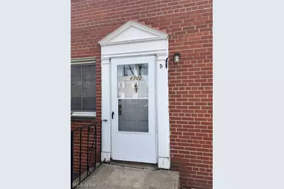 450 Kenwood Drive #D-12, Euclid, OH 44123 - Photo 2