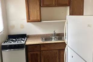 450 Kenwood Dr, Euclid, OH 44123 - Photo 6