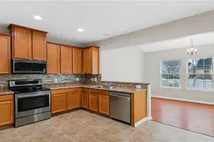 38446 Foxglen Ave, Avon, OH 44011 - Photo 6