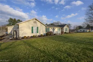 6840 Akron Ave NW, Canal Fulton, OH 44614 - Photo 36