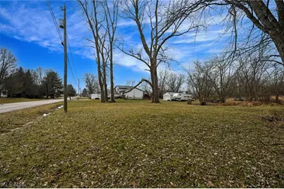 4707 Eastland Avenue, Louisville, OH 44641 - Photo 8