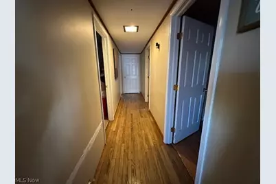 1620 Wheeling Avenue, Zanesville, OH 43701 - Photo 2