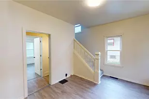 210 Perry St, Struthers, OH 44471 - Photo 10