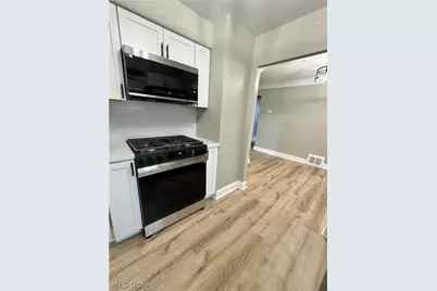 427 E 275 Street, Euclid, OH 44132 - Photo 14