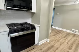 427 E 275th St, Euclid, OH 44132 - Photo 14