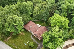 38080 Berkeley Ave, Moreland Hills, OH 44022 - Photo 44