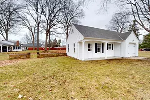 145 Overlook Rd, Painesville Twp, OH 44077 - Photo 2