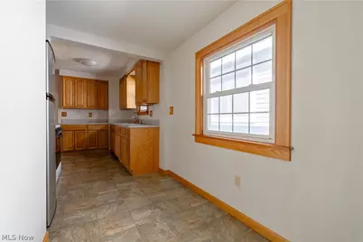 1154 Roslyn Avenue SW, Canton, OH 44710 - Photo 10