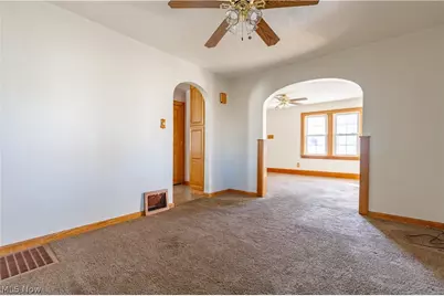 1154 Roslyn Avenue SW, Canton, OH 44710 - Photo 12